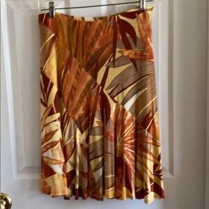 Cache vintage women’s size large leaf print slip on skirt